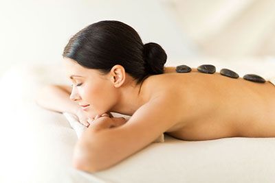 benefici hot stone massage